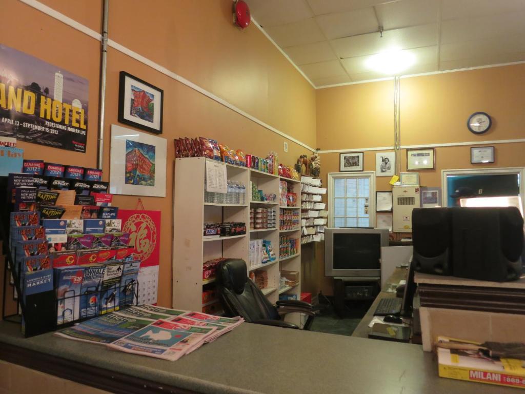 نزل فانكوفرفي C&N Backpackers Central Station المظهر الخارجي الصورة